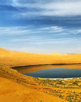 沙漠中的千岛湖